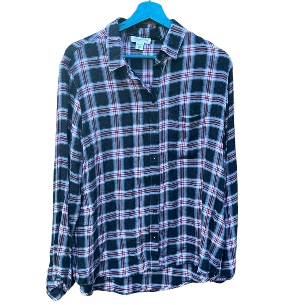 Beachlunchlounge women's size XL black red and white plaid button down shirt